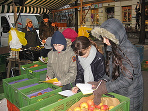 Gustav-Falke-Grundschule Grundschüler Marktplatz